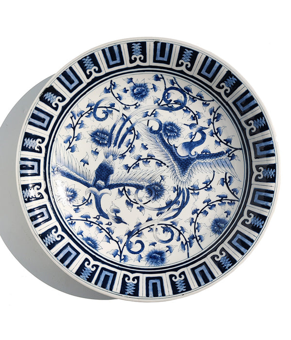 BLUE AND WHITE ROUND PLATTER