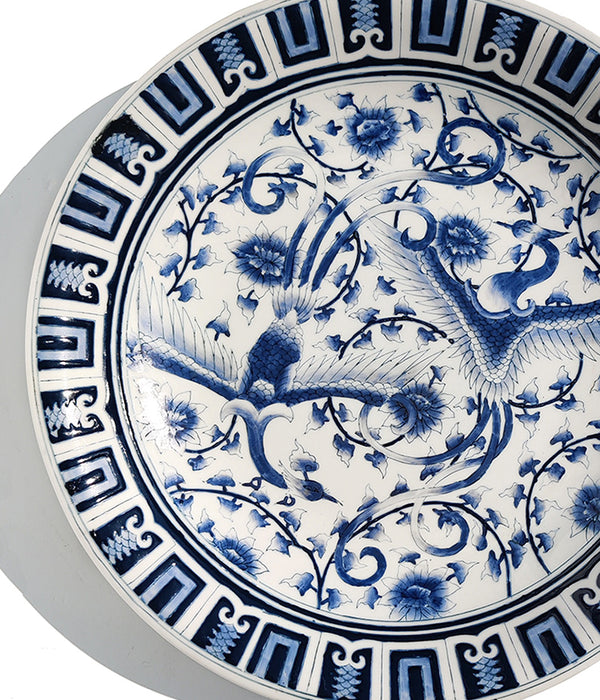 BLUE AND WHITE ROUND PLATTER