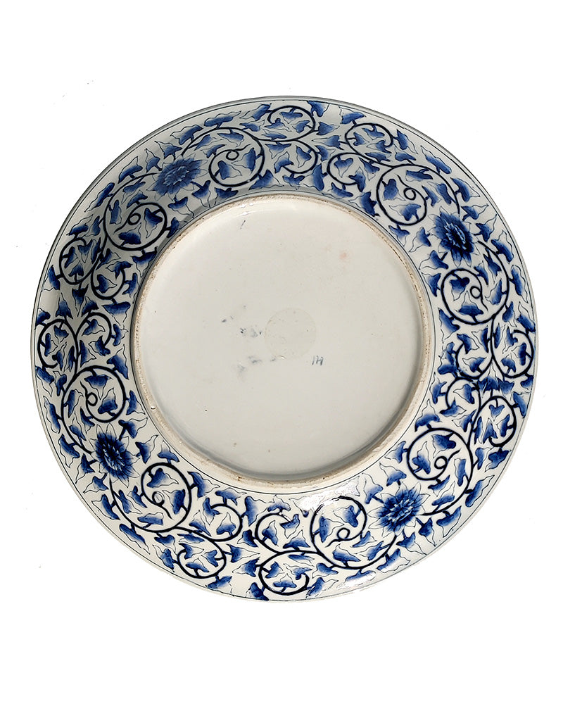 BLUE AND WHITE ROUND PLATTER