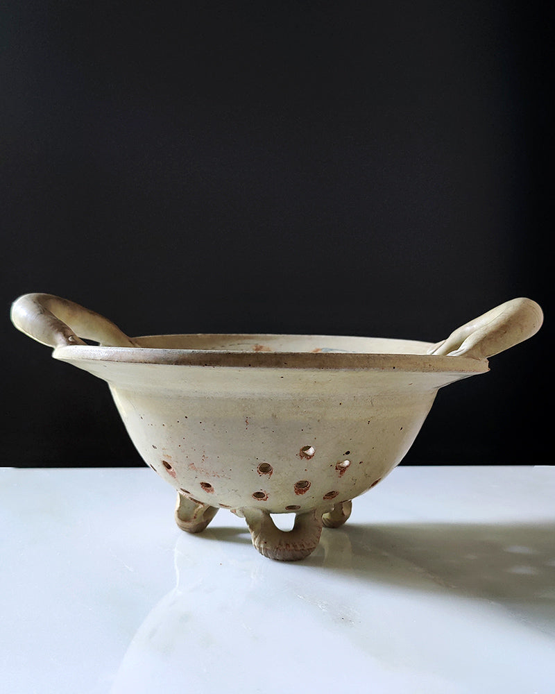 FOOTED STONEWARE COLANDER