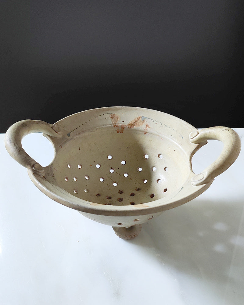 FOOTED STONEWARE COLANDER