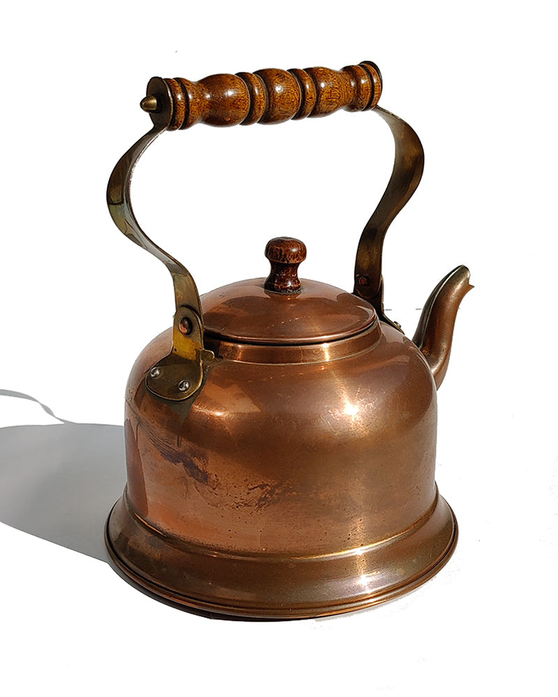 VINTAGE COPPER & WOOD KETTLE