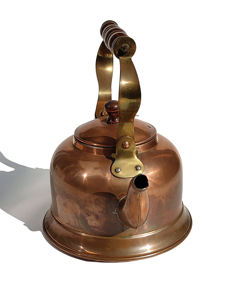 VINTAGE COPPER & WOOD KETTLE