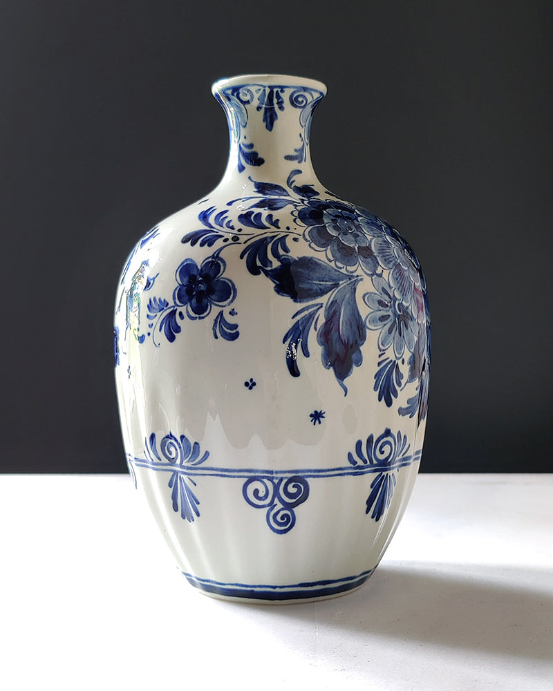 DELFT FLORAL JUG