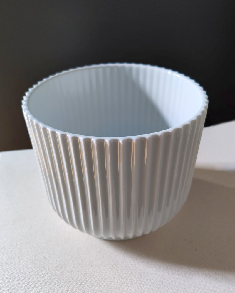 LYNGBY PORCELAIN FLOWERPOT