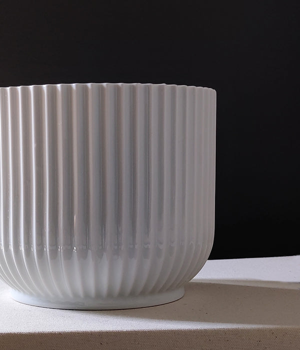 LYNGBY PORCELAIN FLOWERPOT