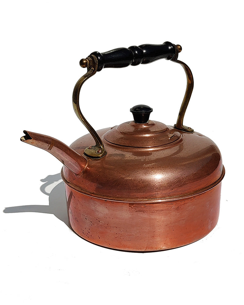 VINTAGE ENGLISH COPPER KETTLE