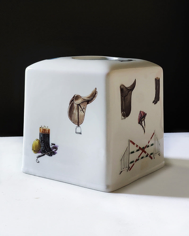 THE HUNTSMAN TISSUE BOX HOLDER