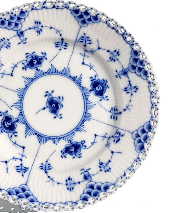 ROYAL COPENHAGEN BLUE FLUTED FULL LACE BREAD & BUTTER PLATE