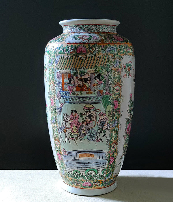 FAMILLE ROSE VASE No. 1