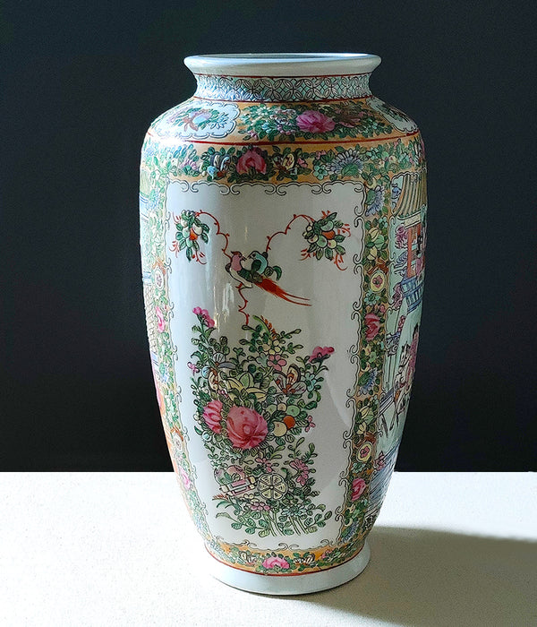 FAMILLE ROSE VASE No. 1