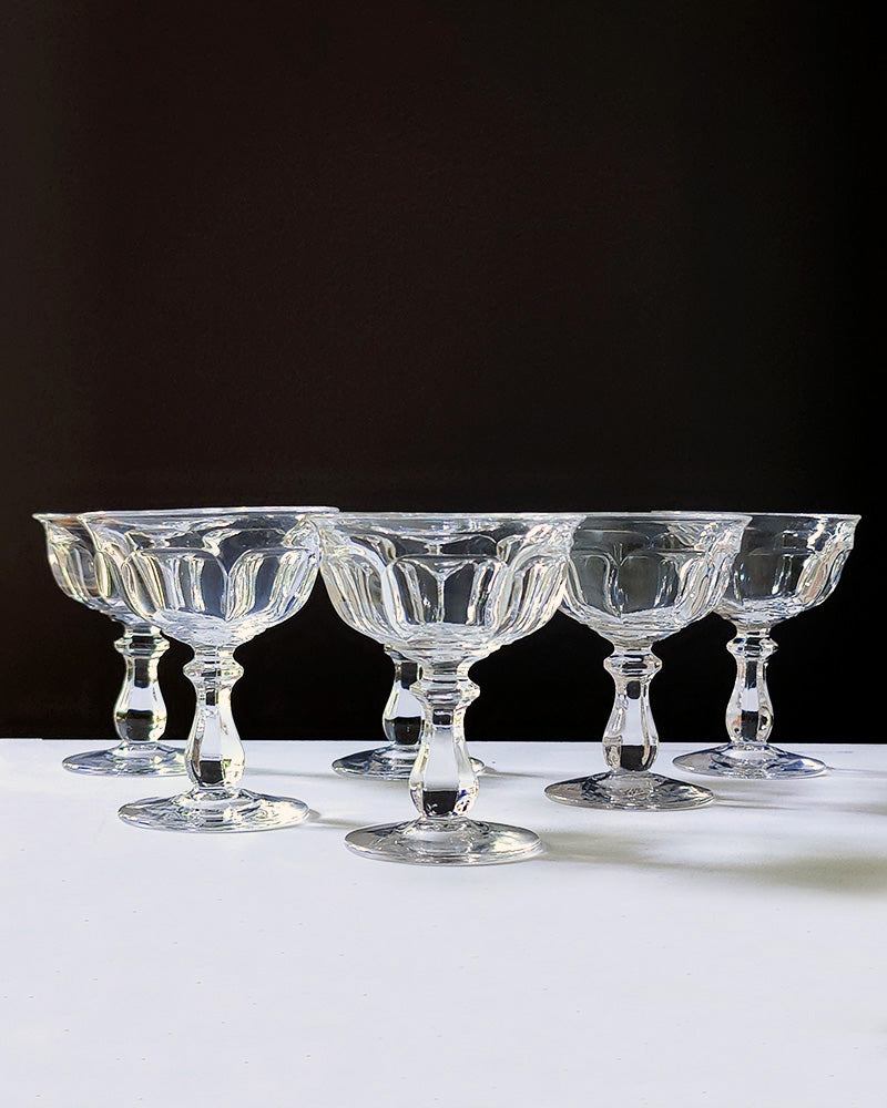 OLD WILLIAMSBURG SHERBET GLASSES Set