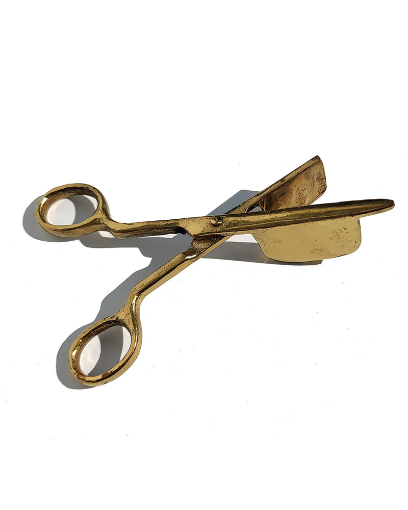 BRASS CANDLE SNUFFER