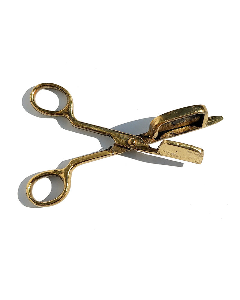 BRASS CANDLE SNUFFER