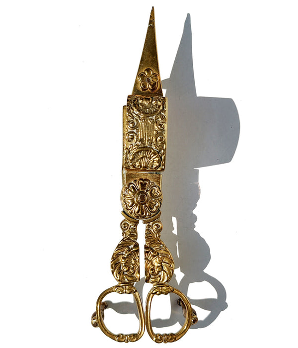 ORNATE BRASS CANDLE SNUFFER