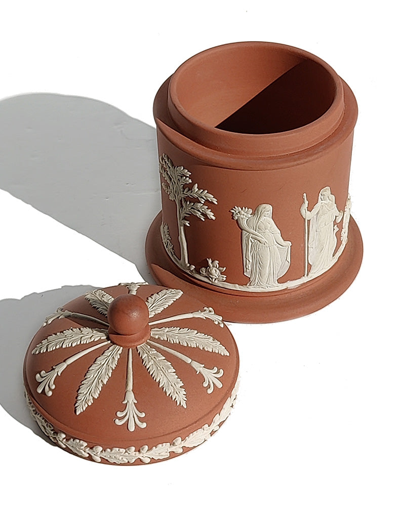 WEDGWOOD JASPERWARE TERRACOTTA LIDDED JAR