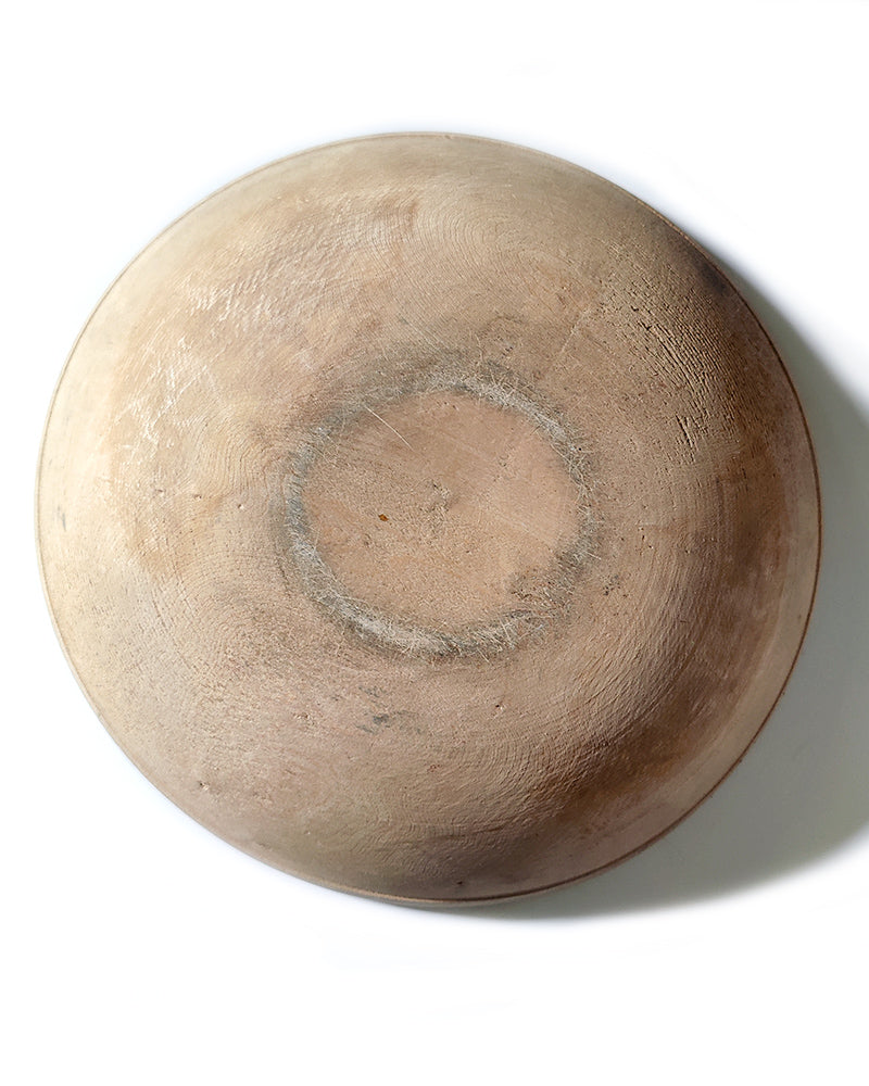 VINTAGE ROUND WOODEN BOWL No. 2