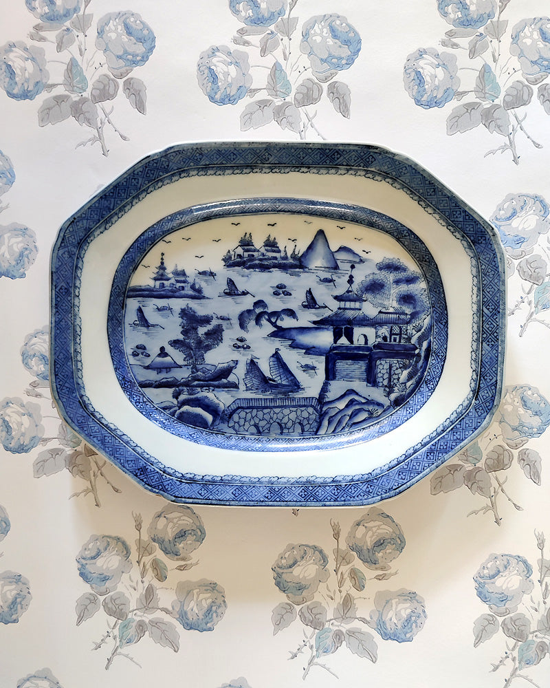 CHINESE EXPORT CANTON BLUE & WHITE PLATTER