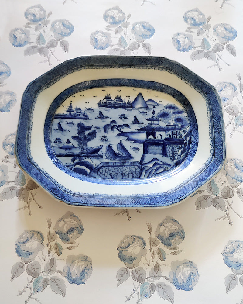 CHINESE EXPORT CANTON BLUE & WHITE PLATTER