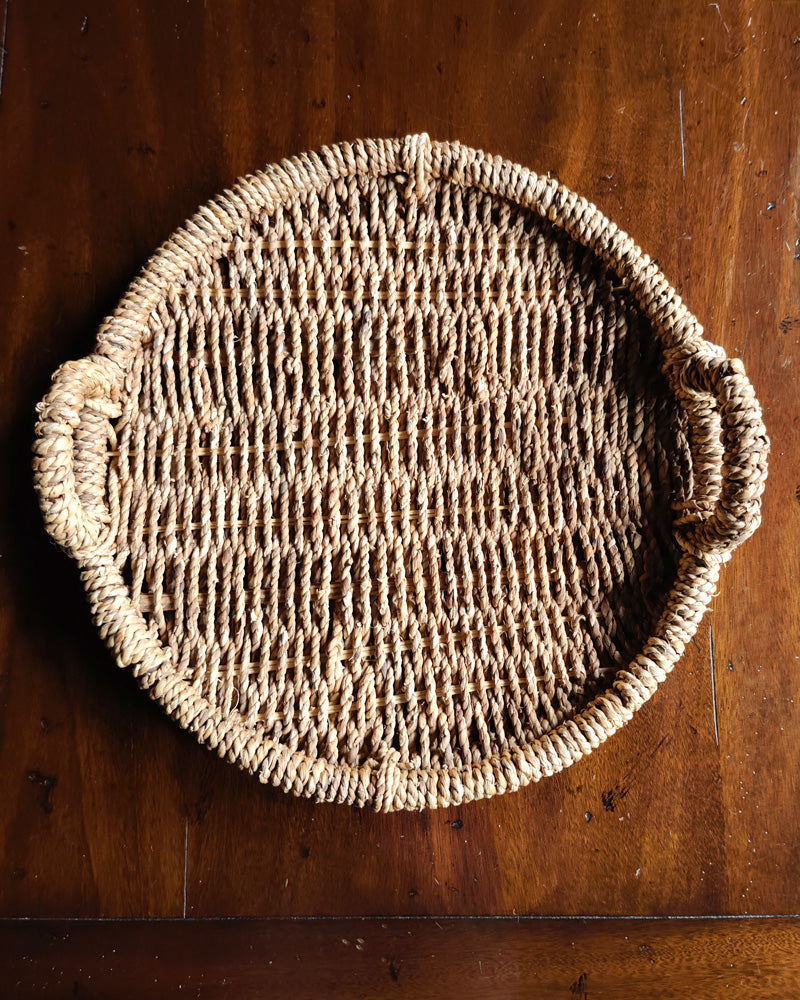 ROUND WOVEN HYACINTH TRAY