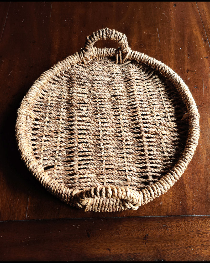 ROUND WOVEN HYACINTH TRAY